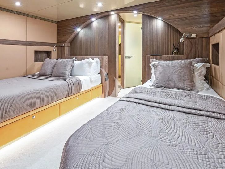 PROMETHEUS I Heesen 45m twin cabin PROMETHEUS I Heesen 45m twin cabin