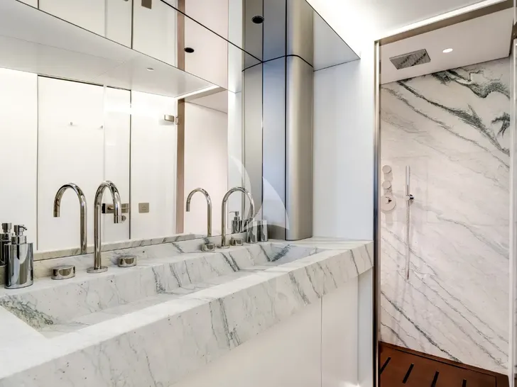 PROPOSITION Azimut Magellano 30m - VIP cabin 1 bathroom PROPOSITION Azimut Magellano 30m - VIP cabin 1 bathroom