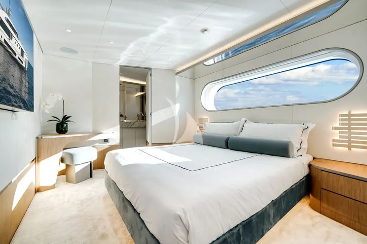 Charter Yacht PROPOSITION - Azimut Magellano 30m - 5 Cabins - Rhode Island - Nantucket - Martha`s Vineyard - New England - USA