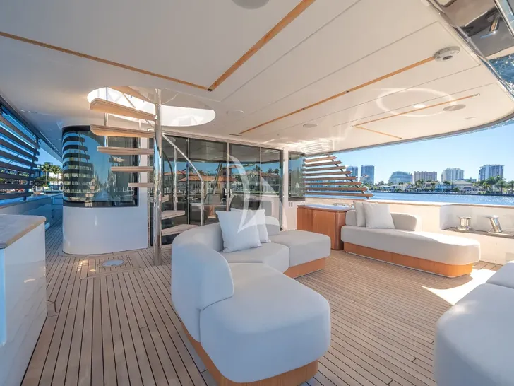 PROPOSITION Azimut Magellano 30m - main aft deck PROPOSITION Azimut Magellano 30m - main aft deck