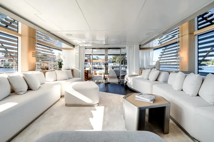 Charter Yacht PROPOSITION - Azimut Magellano 30m - 5 Cabins - Rhode Island - Nantucket - Martha`s Vineyard - New England - USA