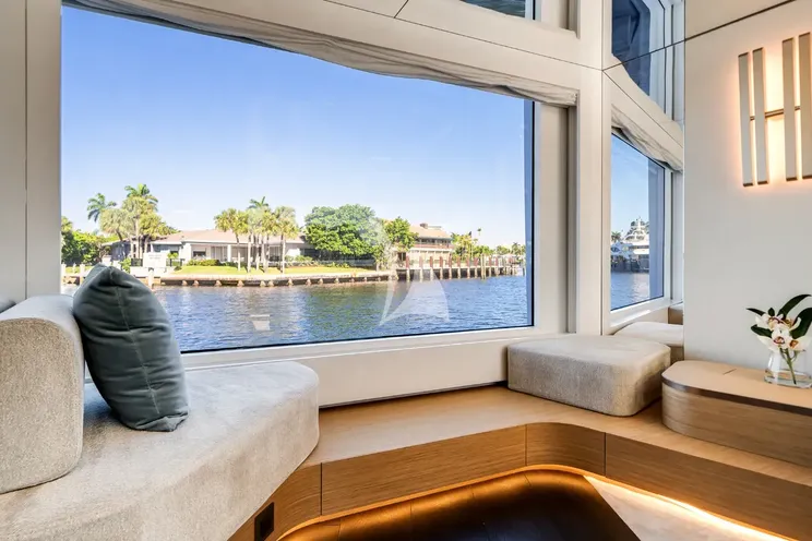 Charter Yacht PROPOSITION - Azimut Magellano 30m - 5 Cabins - Rhode Island - Nantucket - Martha`s Vineyard - New England - USA