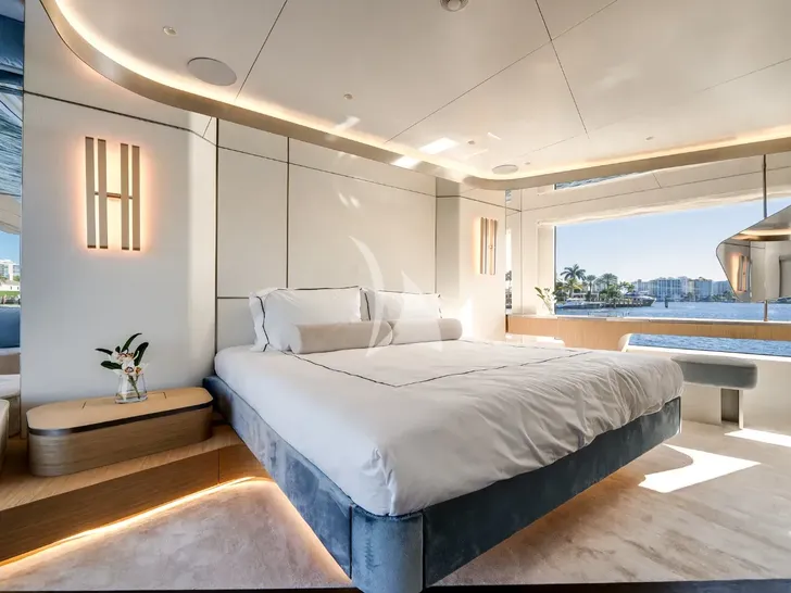 PROPOSITION Azimut Magellano 30m - master cabin PROPOSITION Azimut Magellano 30m - master cabin