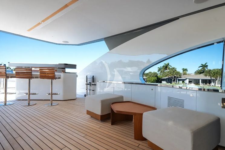 Charter Yacht PROPOSITION - Azimut Magellano 30m - 5 Cabins - Rhode Island - Nantucket - Martha`s Vineyard - New England - USA