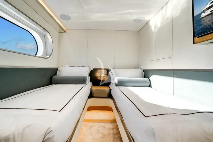 Charter Yacht PROPOSITION - Azimut Magellano 30m - 5 Cabins - Rhode Island - Nantucket - Martha`s Vineyard - New England - USA