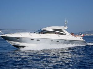 Princess V48 - French Riviera Day Charter Yacht - Juan les Pins - Antibes - Cannes - St Tropez - Nice Princess V48 - French Riviera Day Charter Yacht - Juan les Pins - Antibes - Cannes - St Tropez - Nice
