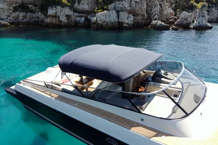 Charter Yacht Itama 55 - French Riviera Day Charter Yacht - Juan les Pins - Antibes - Cannes - St Tropez - Nice