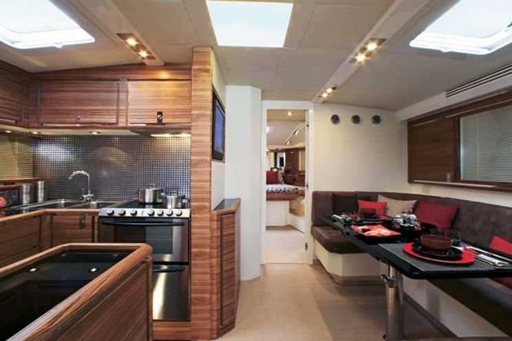 Charter Yacht Itama 55 - French Riviera Day Charter Yacht - Juan les Pins - Antibes - Cannes - St Tropez - Nice