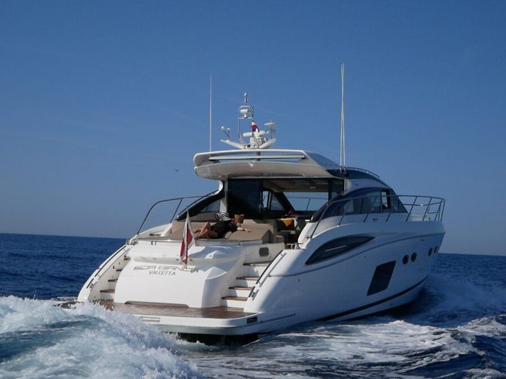 Princess V62S - aft view cruising Princess V62S - aft view cruising