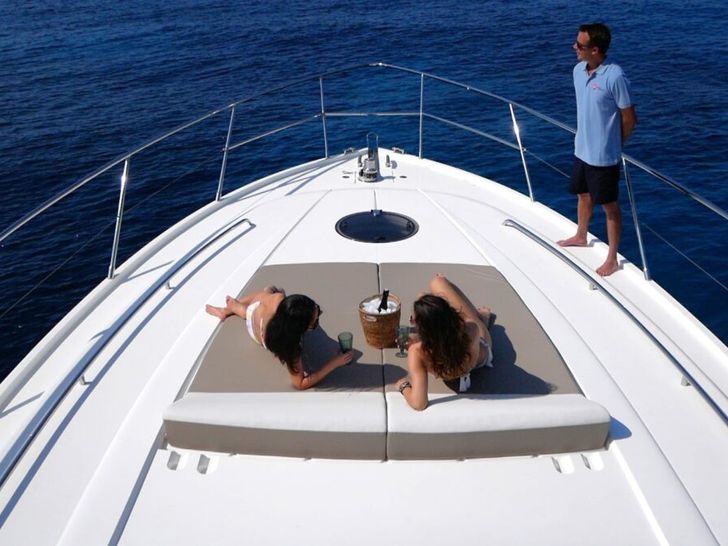 Princess V62S - foredeck shot Princess V62S - foredeck shot