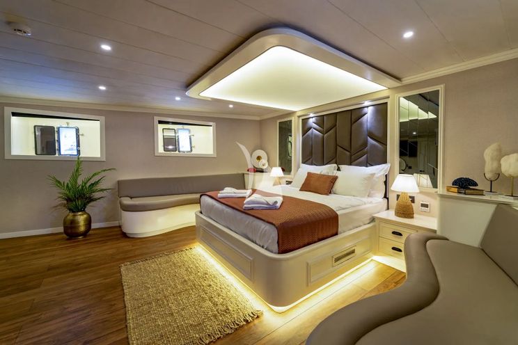 Charter Yacht QUEEN OF MAKRI - Custom Sailing Yacht 40m - 6 Cabins - Bodrum - Marmaris - Gocek - Turkey