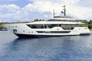 QUANT - Ferretti Custom Line 106 - 5 Cabins - Split - Dubrovnik - Hvar - Croatia QUANT - Ferretti Custom Line 106 - 5 Cabins - Split - Dubrovnik - Hvar - Croatia