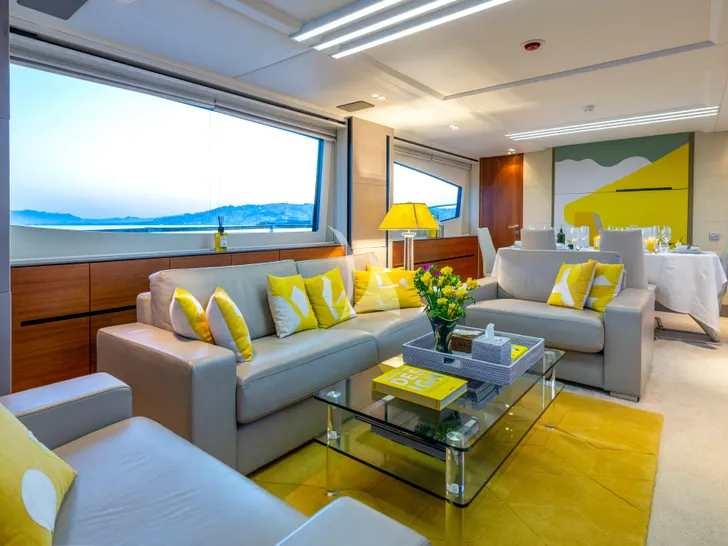 QUANTUM Peri 29 - saloon QUANTUM Peri 29 - saloon