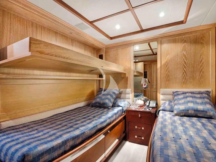 QUEST R Benetti Classic 120 - twin cabin 2 QUEST R Benetti Classic 120 - twin cabin 2