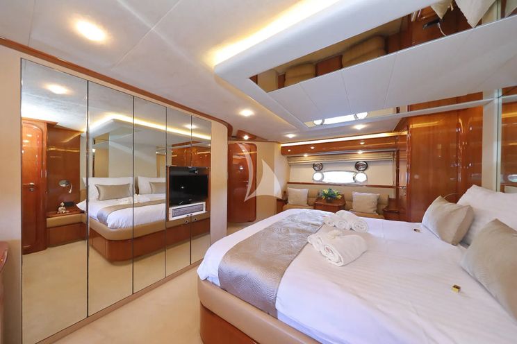 Charter Yacht QUO VADIS I - Ferretti 760 - 4 Cabins - Split - Dubrovnik - Hvar - Croatia