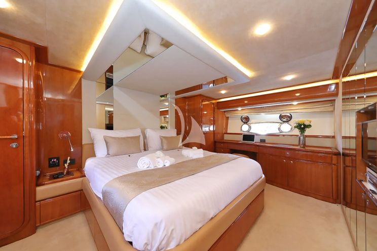 Charter Yacht QUO VADIS I - Ferretti 760 - 4 Cabins - Split - Dubrovnik - Hvar - Croatia