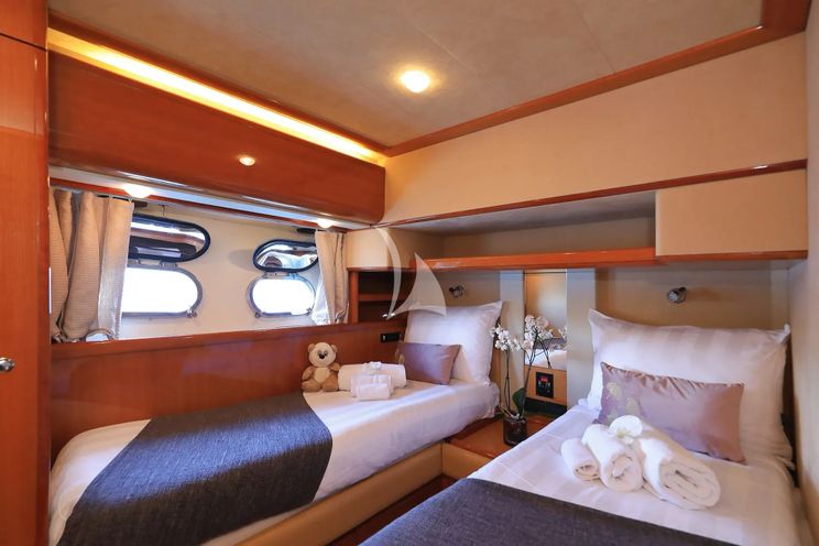 Charter Yacht QUO VADIS I - Ferretti 760 - 4 Cabins - Split - Dubrovnik - Hvar - Croatia