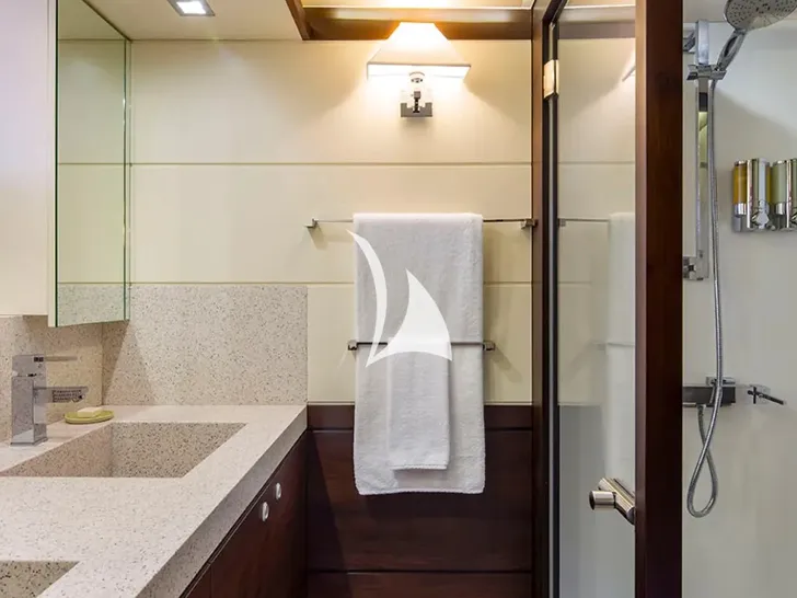 RADIANCE Dubois 37m - VIP cabin bathroom RADIANCE Dubois 37m - VIP cabin bathroom