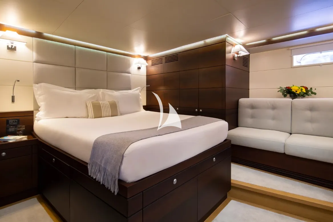RADIANCE Dubois 37m - VIP cabin