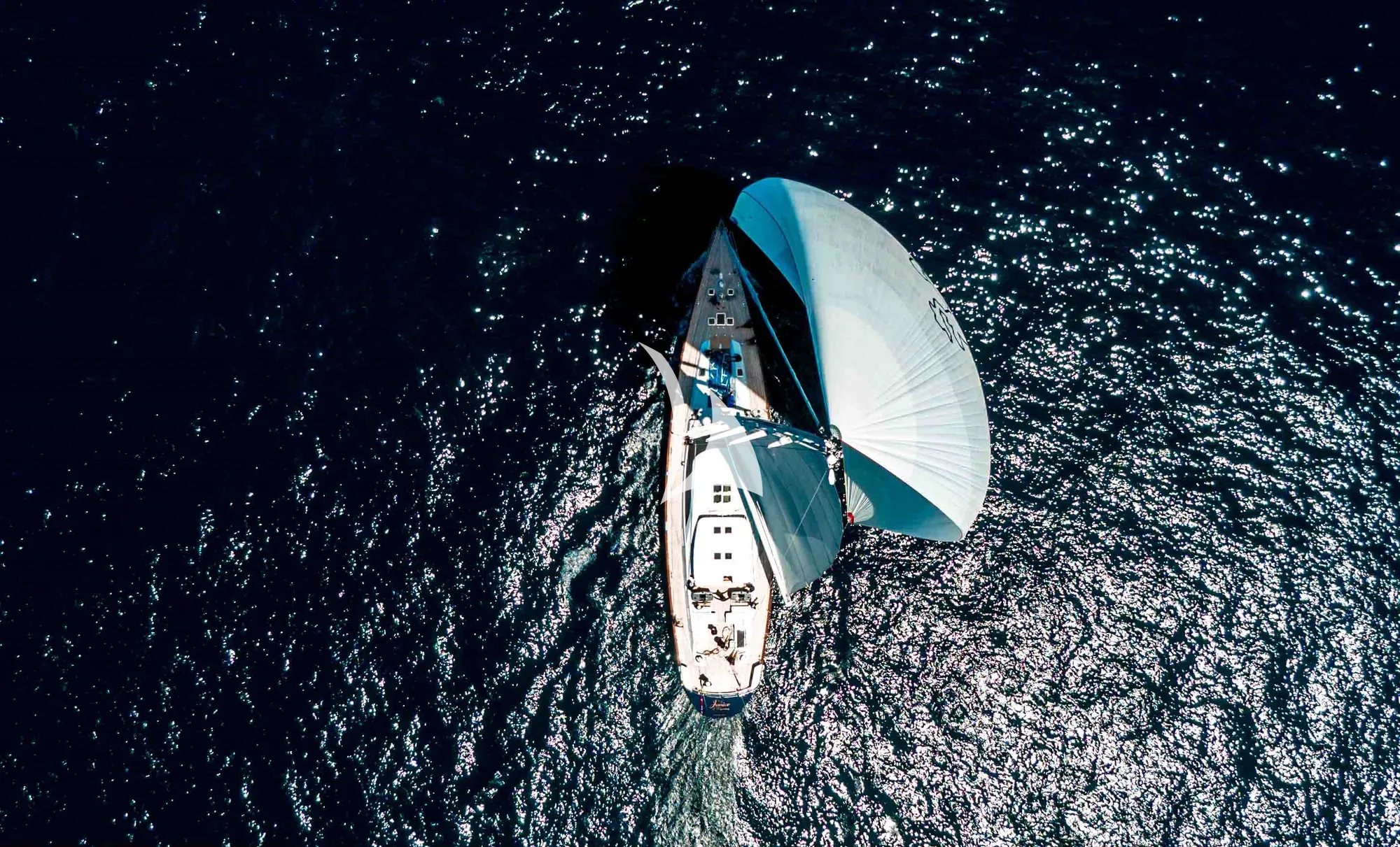 RADIANCE Dubois 37m - top aerial shot