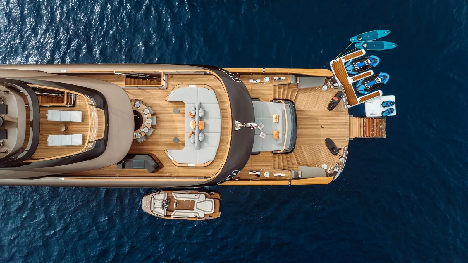 RAJA Admiral 55m Aerial