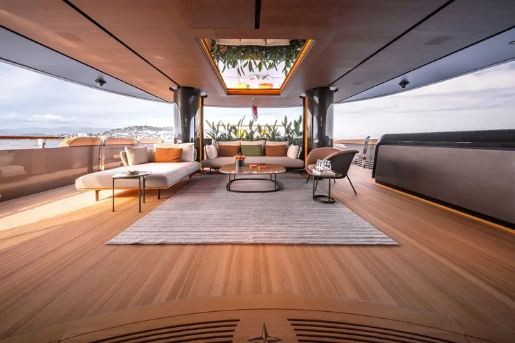 Charter Yacht RAJA - Admiral 55m - 6 Cabins - Athens - Mykonos - Paros - Greece