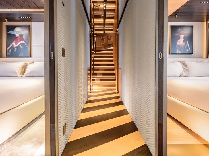 RAJA Admiral 55m Below Deck RAJA Admiral 55m Below Deck