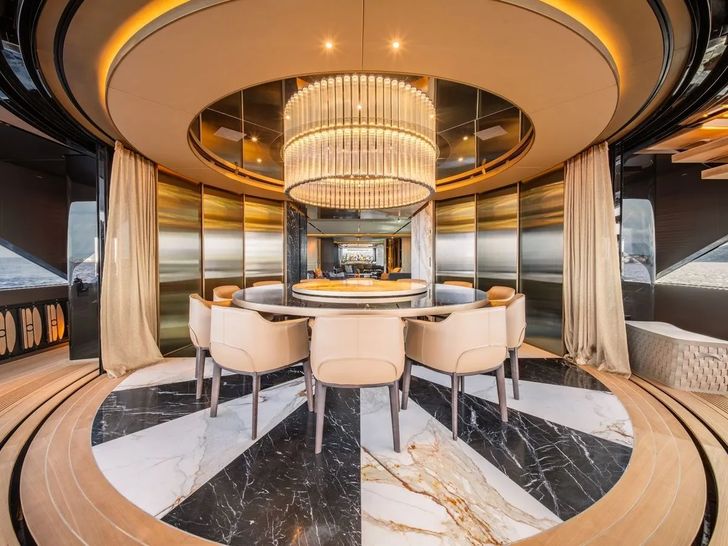 RAJA Admiral 55m Dining RAJA Admiral 55m Dining