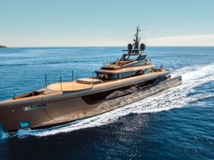 RAJA - Admiral 55m - 6 Cabins - Athens - Mykonos - Paros - Greece RAJA - Admiral 55m - 6 Cabins - Athens - Mykonos - Paros - Greece