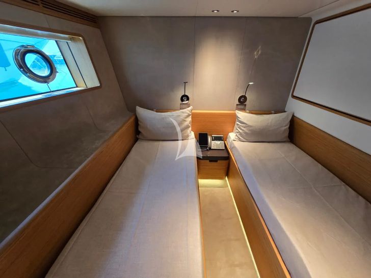 RARE GEM Custom Line 28m - twin cabin 1 RARE GEM Custom Line 28m - twin cabin 1