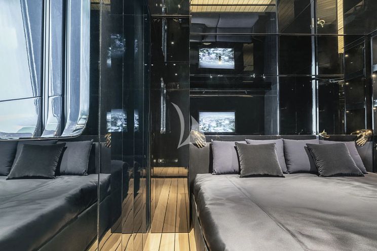 Charter Yacht REGINA D`ITALIA - Codecasa 65 - 6 Cabins - Viareggio - Genoa - Liguria - La Spezia - Italian Riviera