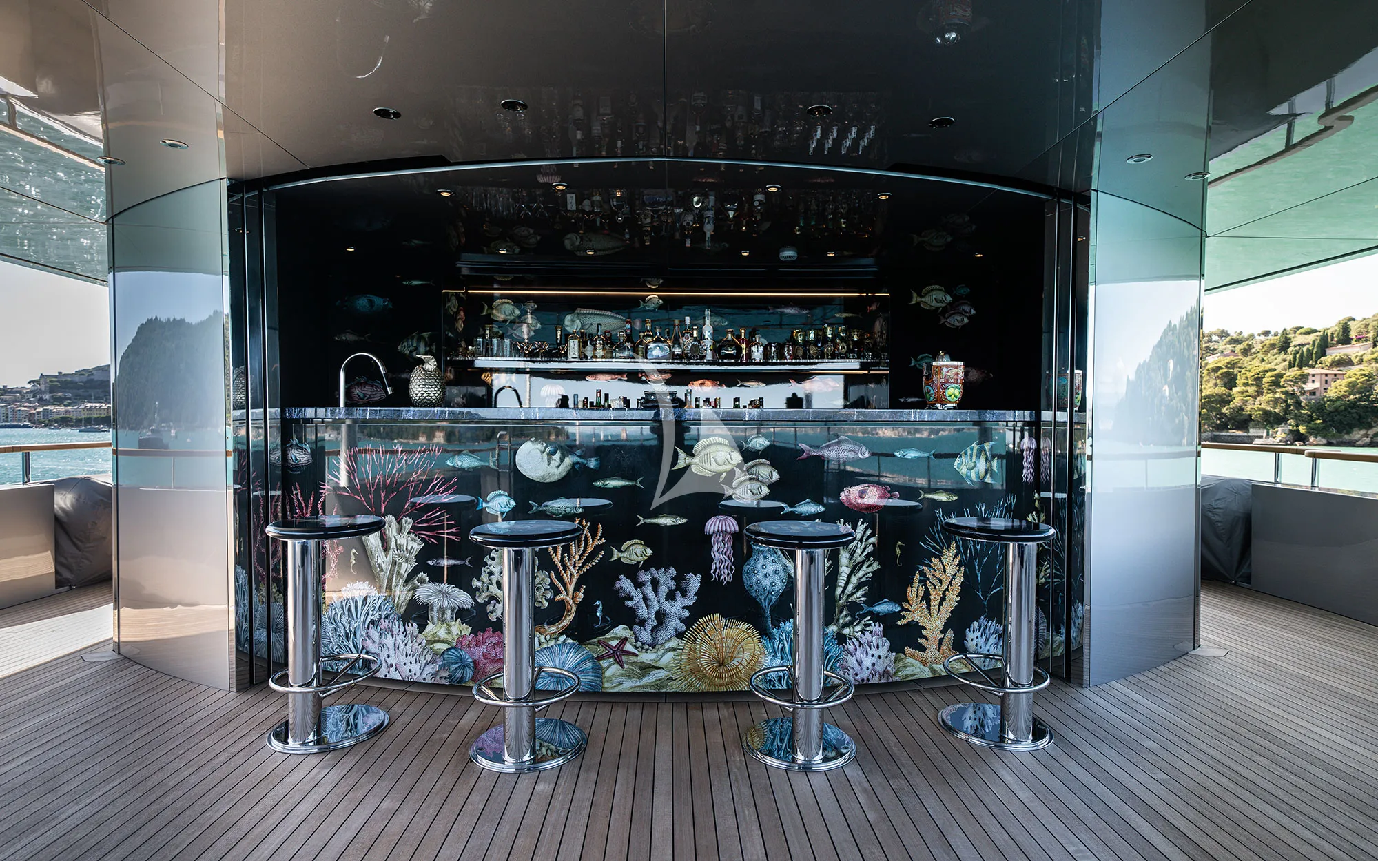 Charter Yacht REGINA D`ITALIA - Codecasa 65 - 6 Cabins - Viareggio - Genoa - Liguria - La Spezia - Italian Riviera