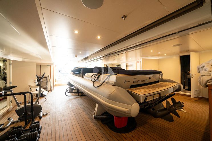 Charter Yacht REGINA D`ITALIA - Codecasa 65 - 6 Cabins - Viareggio - Genoa - Liguria - La Spezia - Italian Riviera