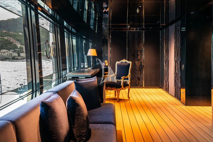 Charter Yacht REGINA D`ITALIA - Codecasa 65 - 6 Cabins - Viareggio - Genoa - Liguria - La Spezia - Italian Riviera