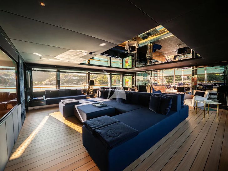 REGINA D`ITALIA Codecasa 65 - sky deck saloon REGINA D`ITALIA Codecasa 65 - sky deck saloon