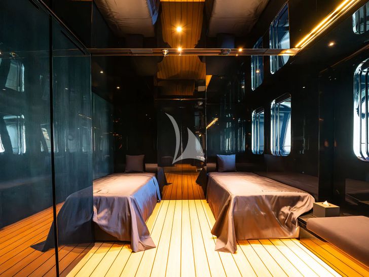 REGINA D`ITALIA Codecasa 65 - twin cabin REGINA D`ITALIA Codecasa 65 - twin cabin