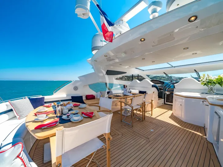 REHAB Sunseeker Predator 68 - upper deck REHAB Sunseeker Predator 68 - upper deck