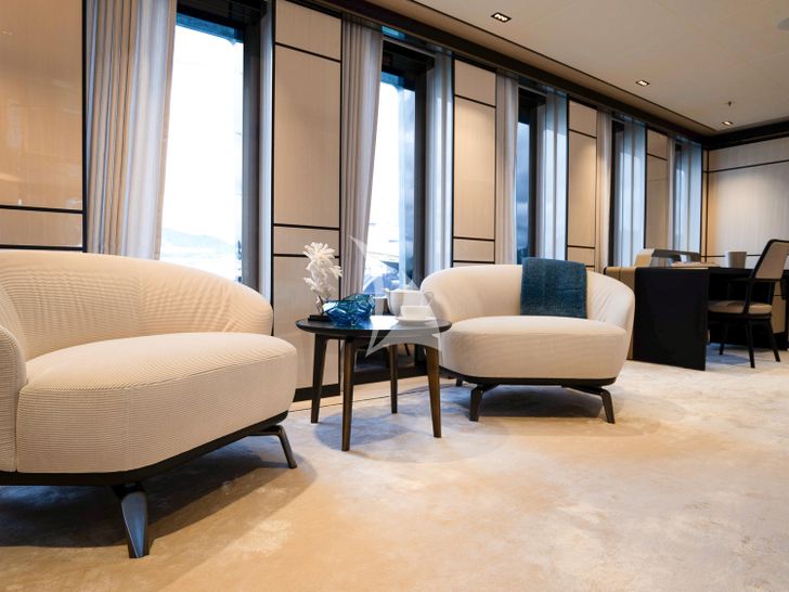 RELIANCE 55m Heesen Yacht Master Seating RELIANCE 55m Heesen Yacht Master Seating