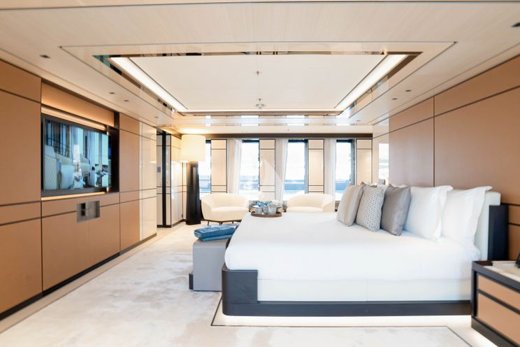 Charter Yacht RELIANCE - Heesen 55m - 6 Cabins - Monaco - Cannes - St Tropez