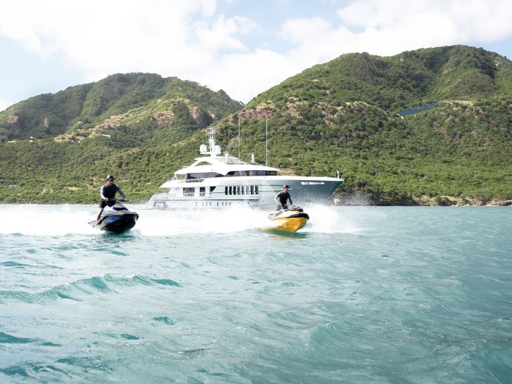 RELIANCE 55m Heesen Yacht Toys RELIANCE 55m Heesen Yacht Toys