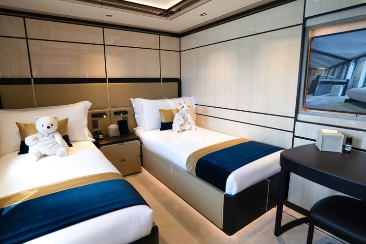 Charter Yacht RELIANCE - Heesen 55m - 6 Cabins - Monaco - Cannes - St Tropez