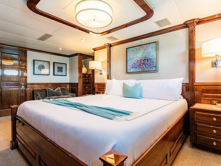 REMEMBER WHEN Christensen 162 VIP cabin 1 REMEMBER WHEN Christensen 162 VIP cabin 1