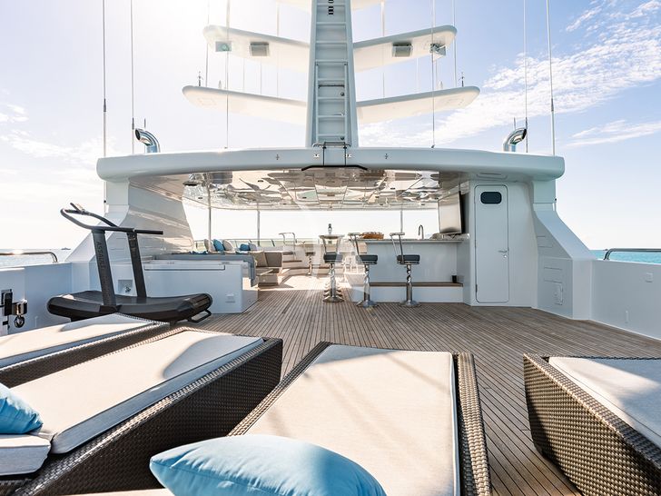 REMEMBER WHEN Christensen 162 flybridge REMEMBER WHEN Christensen 162 flybridge