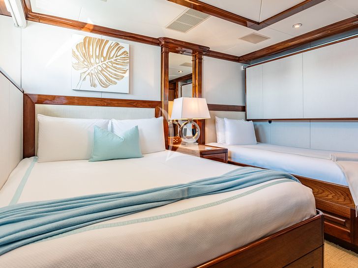 REMEMBER WHEN Christensen 162 twin cabin 1 REMEMBER WHEN Christensen 162 twin cabin 1
