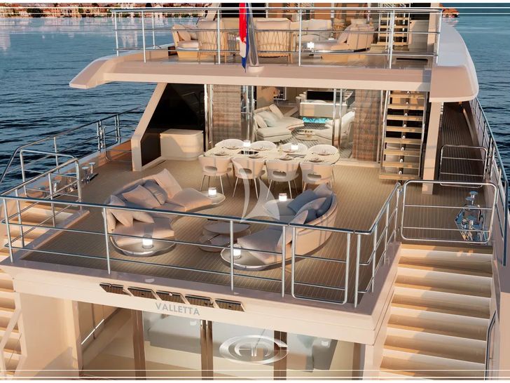 RENATA Cerri Cantieri Navali 40m - main aft alfresco dining area RENATA Cerri Cantieri Navali 40m - main aft alfresco dining area