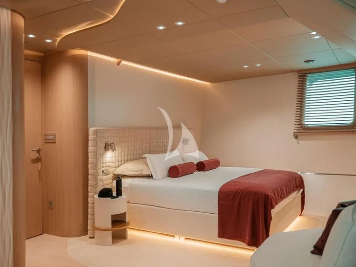 REPOSADO Tramontana Custom Yacht 52 m - VIP cabin 1 REPOSADO Tramontana Custom Yacht 52 m - VIP cabin 1