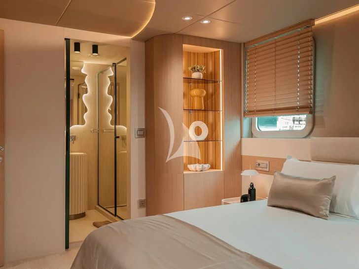 REPOSADO Tramontana Custom Yacht 52 m - VIP cabin bathroom entrance REPOSADO Tramontana Custom Yacht 52 m - VIP cabin bathroom entrance