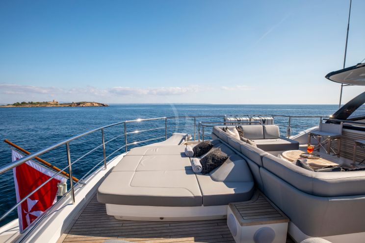 Charter Yacht RESTLESS - Princess 35m - 5 Cabins - Naples - Capri - Positano - Amalfi Coast - Italy
