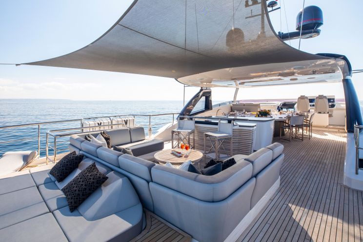 Charter Yacht RESTLESS - Princess 35m - 5 Cabins - Naples - Capri - Positano - Amalfi Coast - Italy