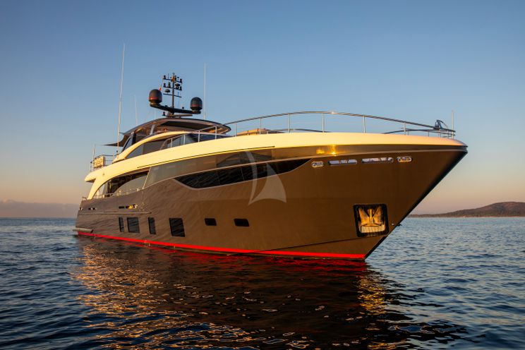 Charter Yacht RESTLESS - Princess 35m - 5 Cabins - Naples - Capri - Positano - Amalfi Coast - Italy